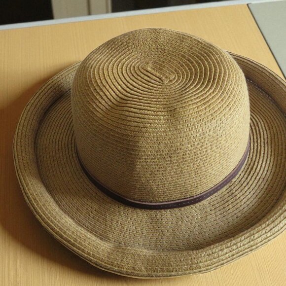 Nine West - Summer Hat with Brown Trim & Rolled Brim, EUC - Picture 6 of 13